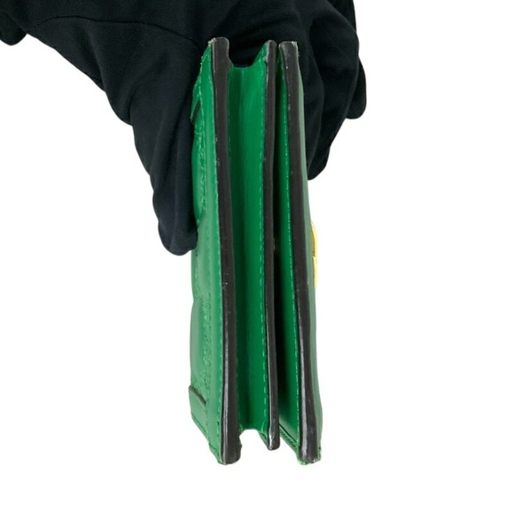 Gucci GG Matelassé Leather Bifold Wallet Green - Picture 4 of 8
